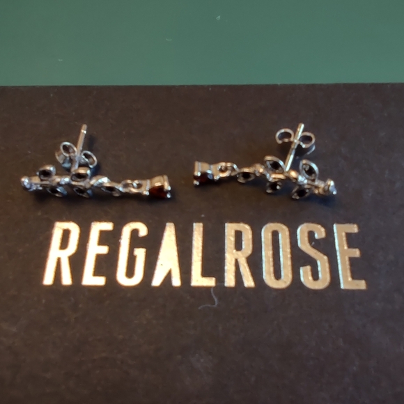 REGALROSE Forbode Snake and Vine Silver Stud Earrings - Picture 4 of 5